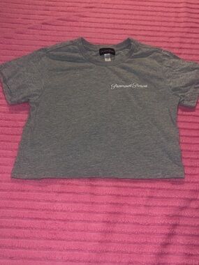 Paramount Pictures Women's Gray Crop Tee